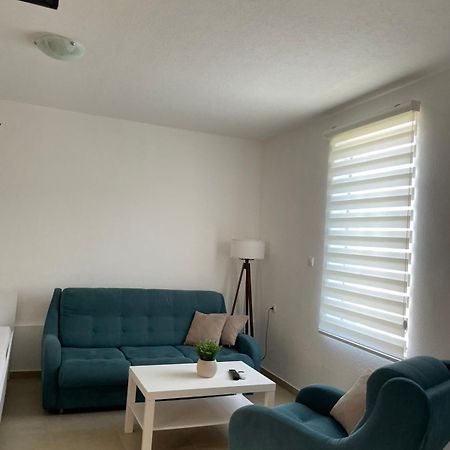 Tiki Apartments Gyevgyelija Kültér fotó