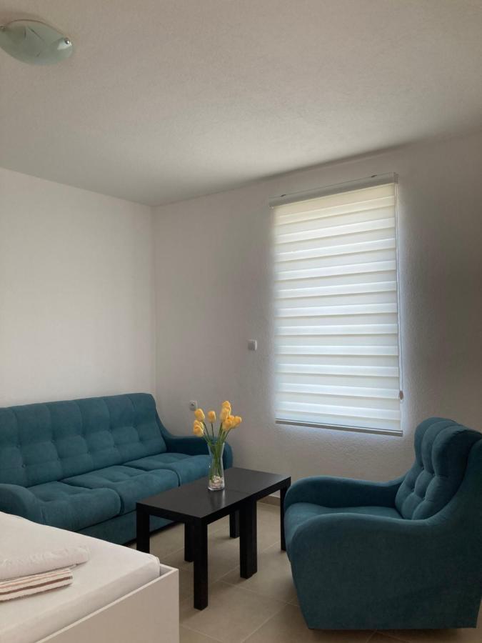 Tiki Apartments Gyevgyelija Kültér fotó