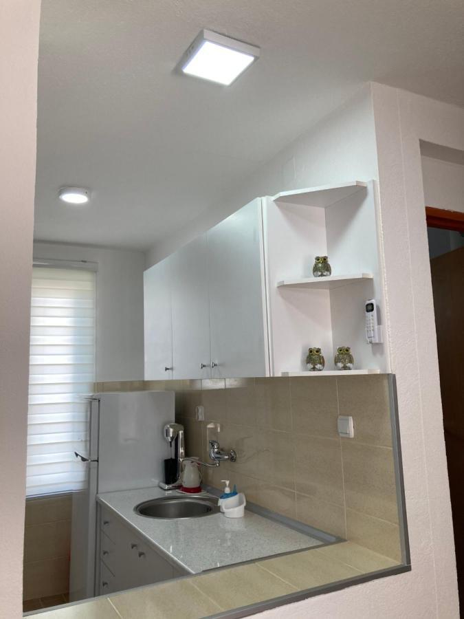 Tiki Apartments Gyevgyelija Kültér fotó