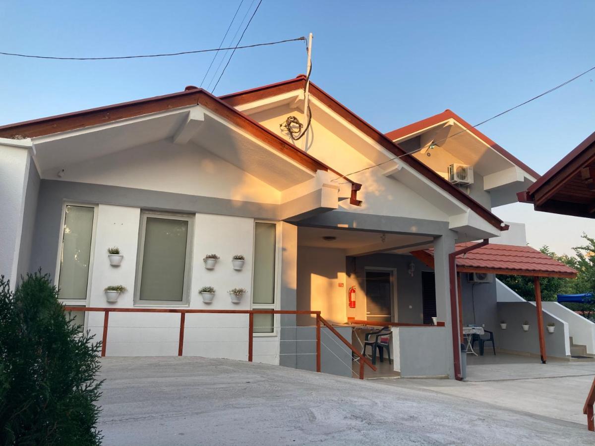 Tiki Apartments Gyevgyelija Kültér fotó