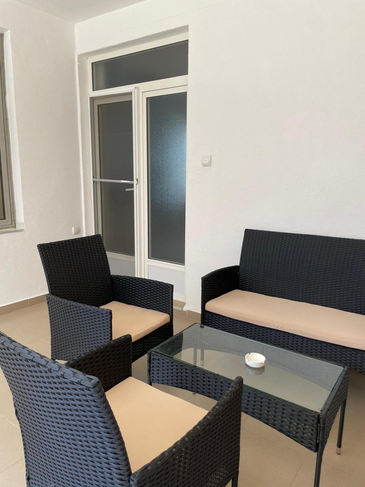 Tiki Apartments Gyevgyelija Kültér fotó