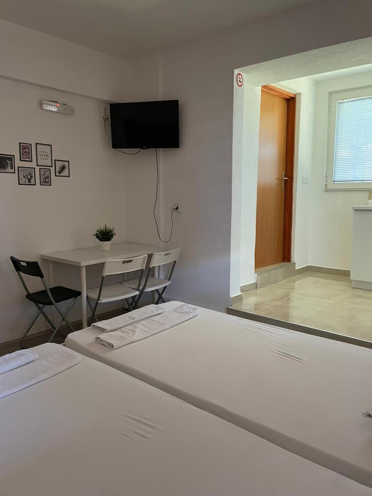 Tiki Apartments Gyevgyelija Kültér fotó