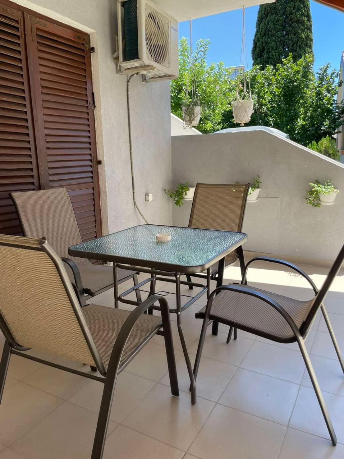Tiki Apartments Gyevgyelija Kültér fotó