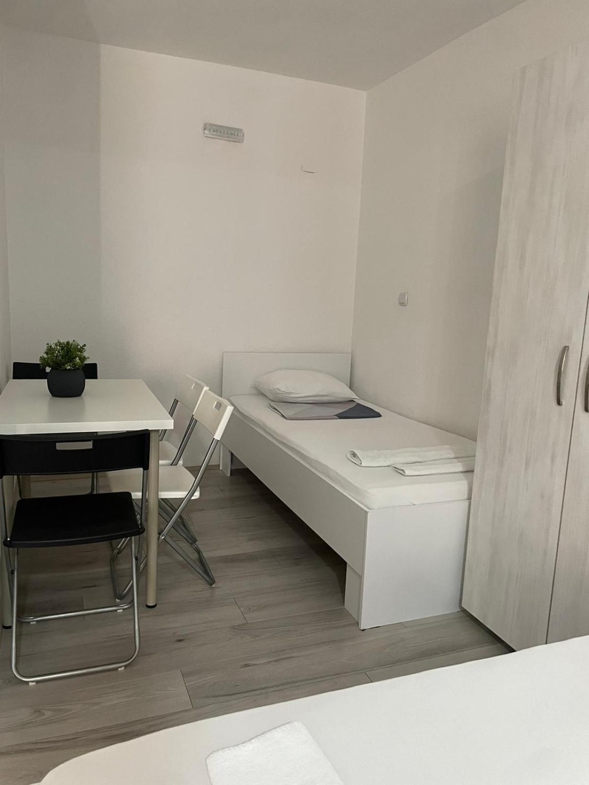 Tiki Apartments Gyevgyelija Kültér fotó
