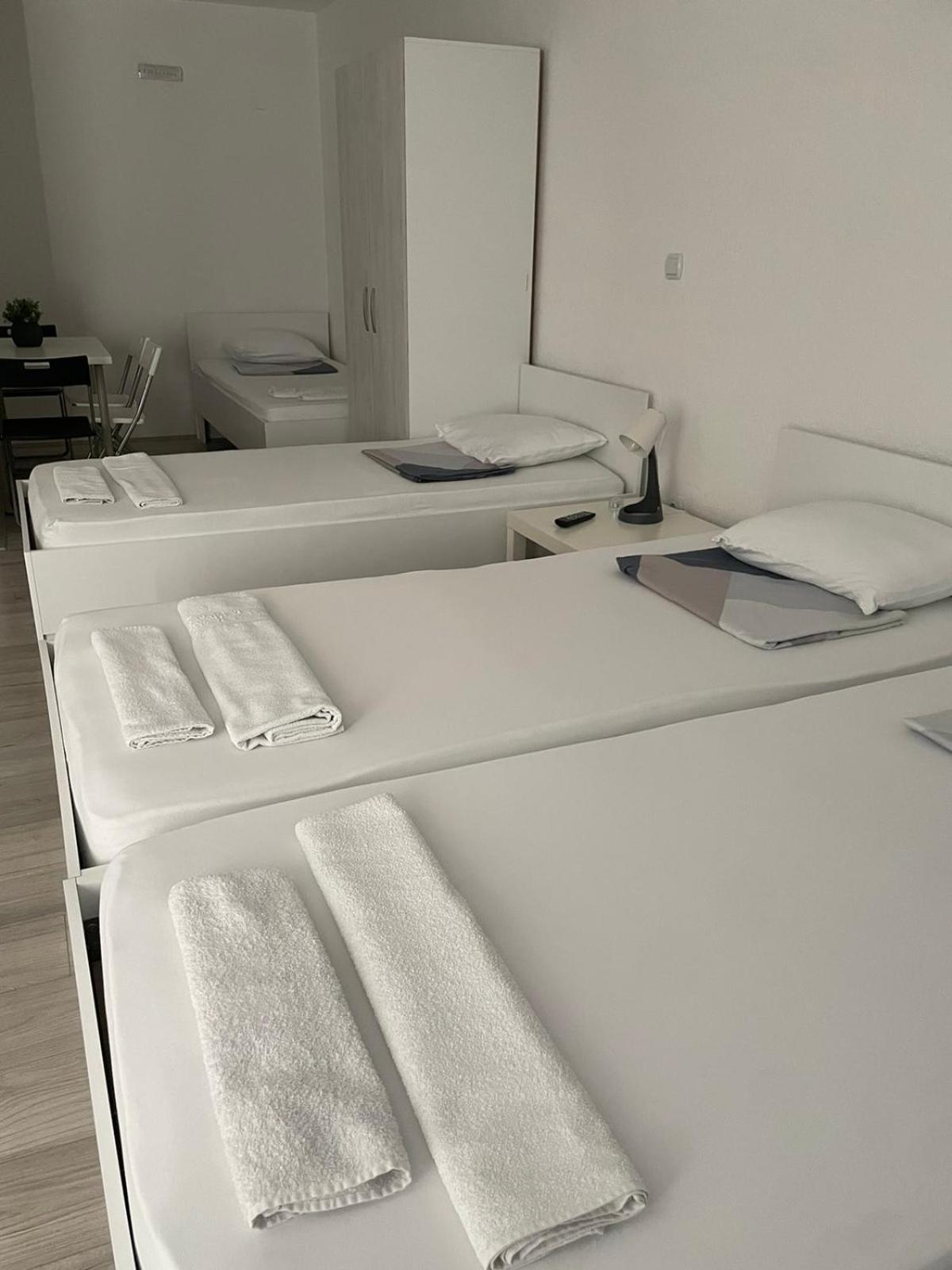 Tiki Apartments Gyevgyelija Kültér fotó