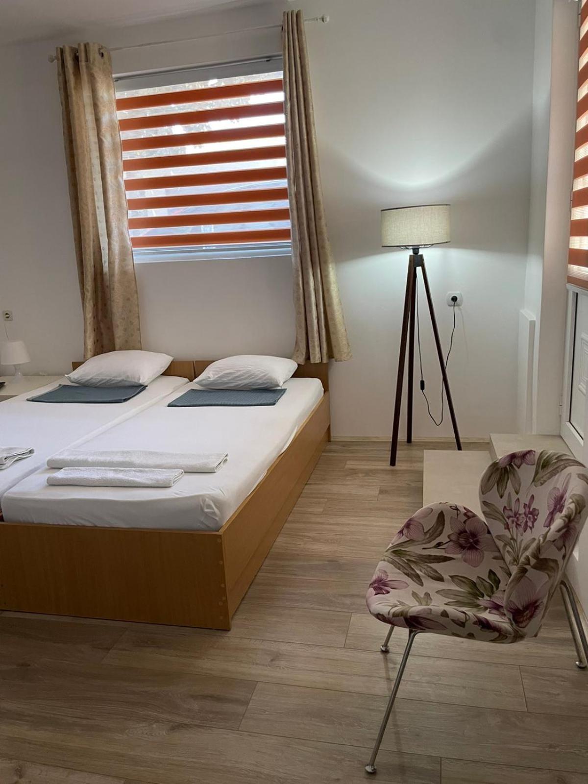 Tiki Apartments Gyevgyelija Kültér fotó