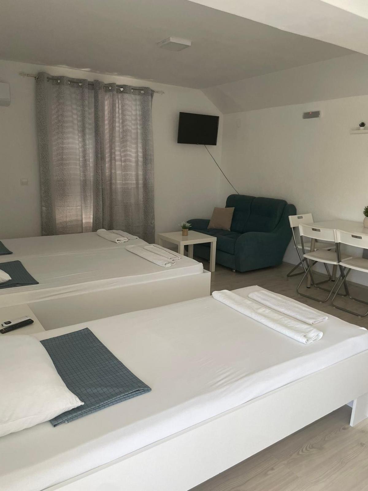 Tiki Apartments Gyevgyelija Kültér fotó